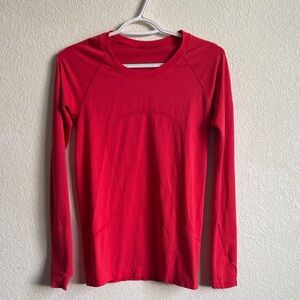 Swiftly Tech Long-Sleeve Shirt 2.0 hip length size 6